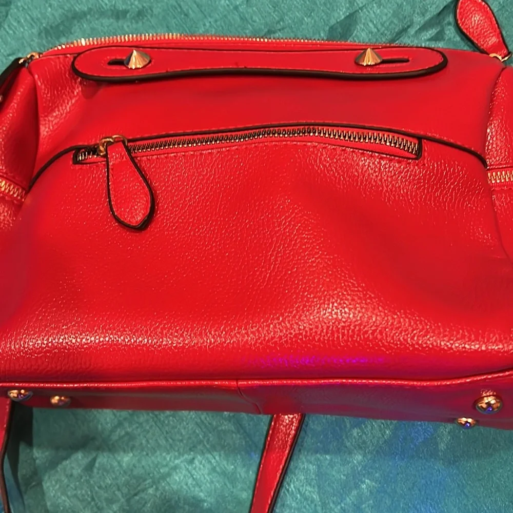 Red Purse - Picture 4 of 7